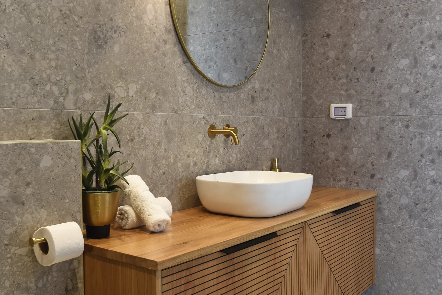 Bathroom Remodel Near You | HQ Bathroom Remodel