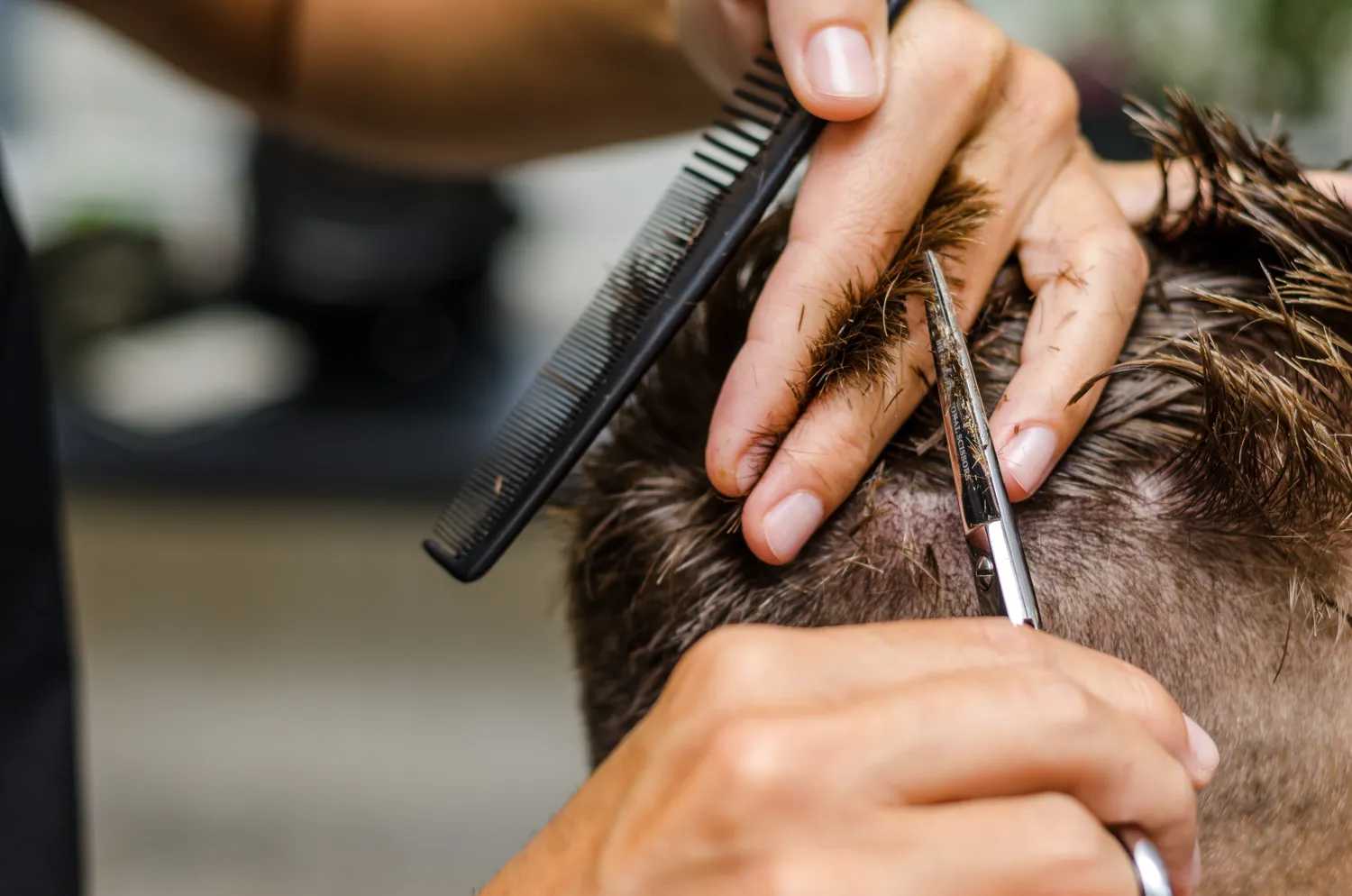 Buzz Cut vs. Crew Cut: Which One Should You Choose?